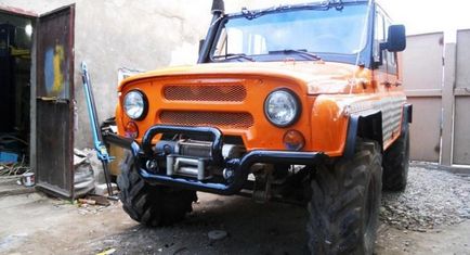 Tuning UAZ-469 cu mâinile lor