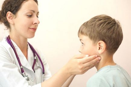 ganglionilor limfatici în gâtul copilului simptome, cauze, tratament