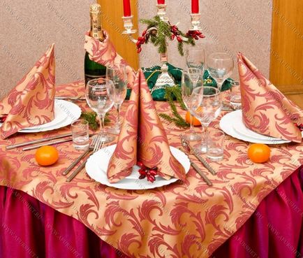 O încântătoare care servește masa de nunta - secrete simple, cunoscute companii de catering