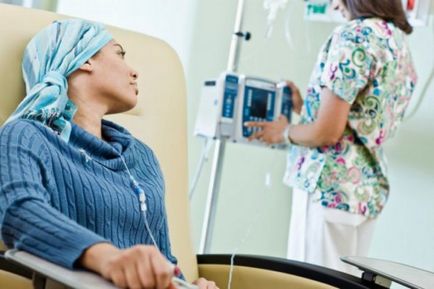 Chimioterapia pentru efectele de cancer și modul în care a efectuat