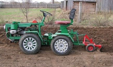 Cum de a face propriile mâini în spatele tractorului