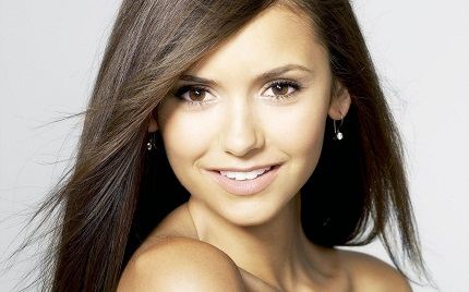 Ne place Nina Dobrev