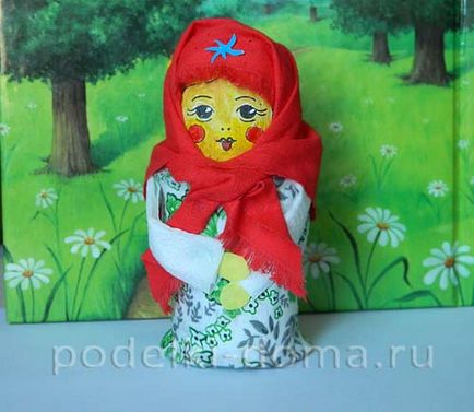 Matryoshka de hârtie cu propriile mâini