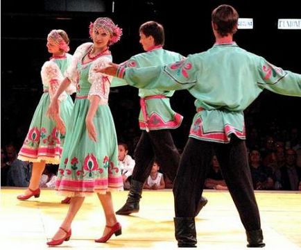 Cum sa dansezi dansul popular românesc