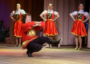 Cum sa dansezi dansul popular românesc