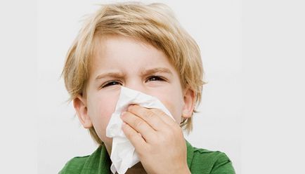 tuse alergică la un copil și un atac adult simptome și tratament