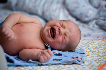 Dureri de stomac simptome nou-născut, cauze, un ajutor