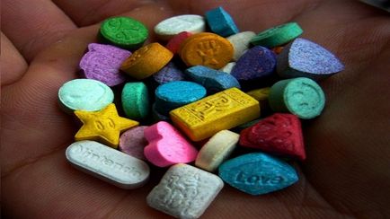 Ce este ecstasy efect MDMA daune