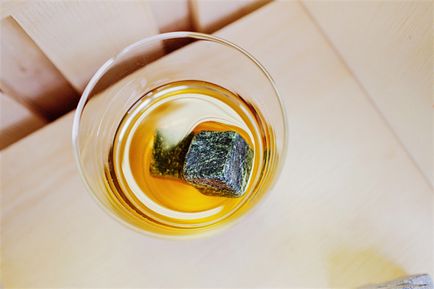 Care sunt pietrele pentru whisky din lume interesant