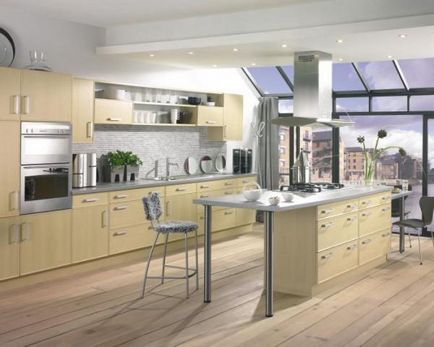 Design de bucătărie într-o casă privată în interiorul diferitelor concedierile