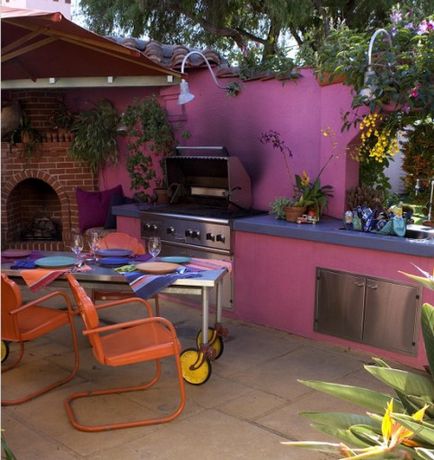 Design-o bucătărie de vară în terasa în aer liber sau mansarda