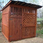 Woodshed în țară cu mâinile lor fotografii, desene, vizualizări