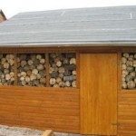 Woodshed în țară cu mâinile lor fotografii, desene, vizualizări