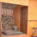 Woodshed în țară cu mâinile lor fotografii, desene, vizualizări