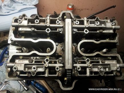 Honda partea de asamblare a motorului cb750 3 (reportaj foto)