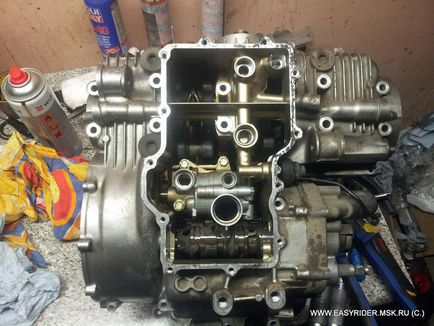 Honda partea de asamblare a motorului cb750 3 (reportaj foto)