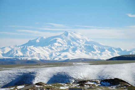 Elbrus - munte din Caucaz Mare (Elbrus Defense Museum) Elbrus - muntele Caucaz Mare