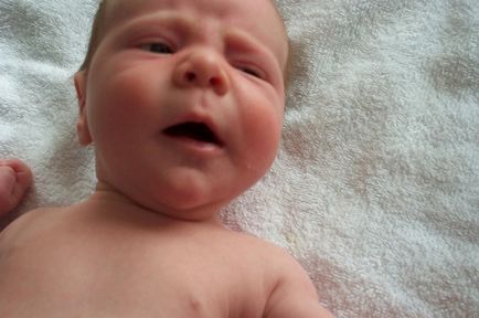 băiat nou-născut Igiena o atenție deosebită