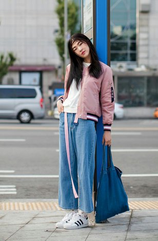 Cum să poarte femeile la modă pe străzile din Beijing în această vară