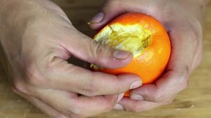 Cum se coaja o portocală