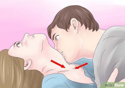 Cum de a pune o fata o mușcătură pe gât