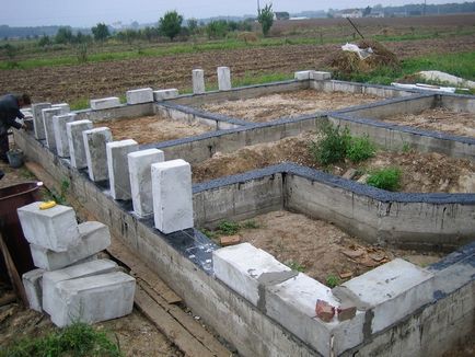 Cum de a construi o casa de propriile lor blocuri de mâini (lor) Cum de a construi o casa de propriile lor mâini pentru a bloca