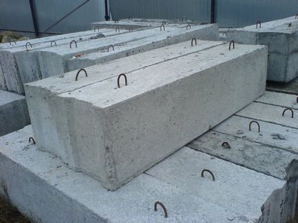 Cum de a construi o casa de propriile lor mâini pentru a bloca (cele mai multe) Cum de a construi o casa de propriile lor mâini pentru a bloca
