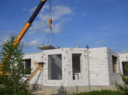 Cum de a construi o casa de beton celular cu mâinile lor, în special în construcții