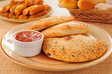 Cum de a găti o delicioasă calzone la domiciliu