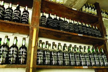 Cum să producă, să stocheze și să bea reale Madeira