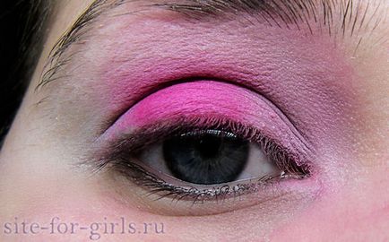 Cum sa faci un original make-up în stilul emo