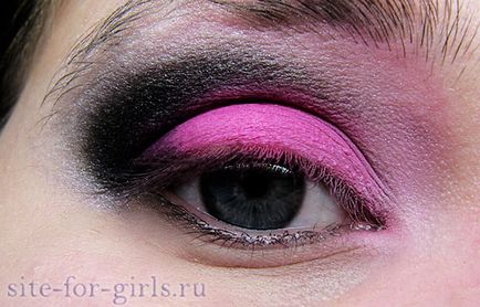 Cum sa faci un original make-up în stilul emo