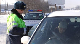 Cum să se comporte atunci când sa oprit de un polițist de trafic, comunicarea cu poliția rutieră, plus de conducere