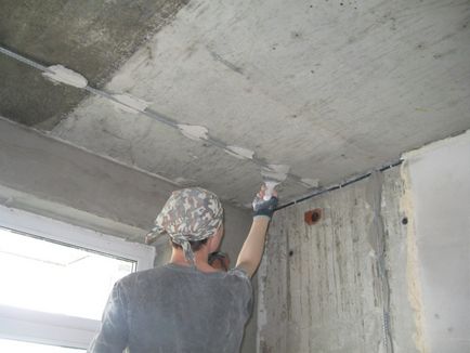 Cum să chit corect tavan cu mâinile (tavan, cu mâinile lui chit) Cum chit plafon cu mâinile lor în mod corespunzător