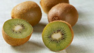 Kiwi beneficii și efecte dăunătoare asupra sănătății femeilor și bărbaților