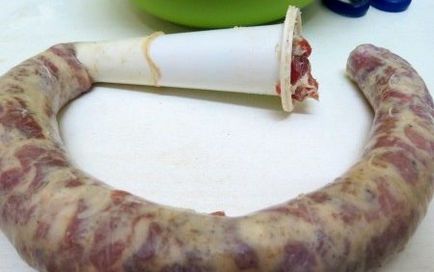 Home-made cârnați din intestine de porc și de curaj fără prescripție