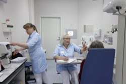Pete maronii din regiunea inghinala pentru femei, bărbați cum să scape (abdomen) Pete maronii din regiunea inghinala pentru femei, bărbați cum să scape