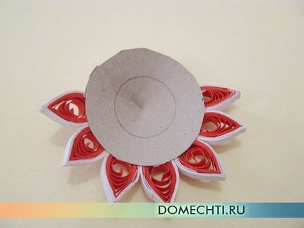 Quilling imagine a hârtiei cu mâinile pentru începători