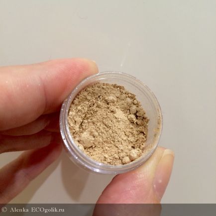 Mineral Eyeshadow caramel satin biobyuti - opinie ekoblogera Alenka