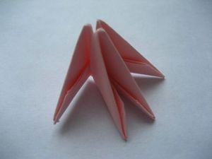 Ansamblu circuit de flori origami modular