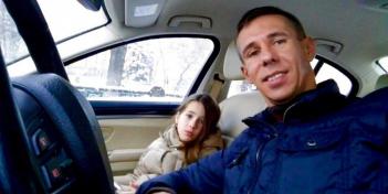 S-au găsit un nod in piept ei, care se întăresc și se sigilează în screening-ul de san, de tratament (nod in nodul ei de sân la sân ei la bărbați în piept a apărut sigiliu) Am găsit un nod in piept ei, care se intaresc si se încapsulează de examinare de san, tratamentul