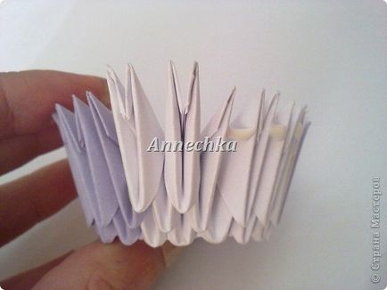 Origami module triunghiulare ale schemei de hârtie pentru începători și tutoriale video