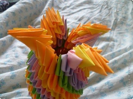 Origami module triunghiulare ale schemei de hârtie pentru începători și tutoriale video