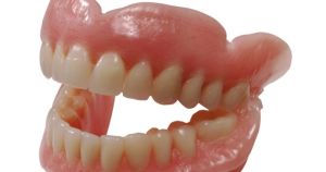 proteze dentare din plastic pro și contra de dinți din plastic, comentarii, pret