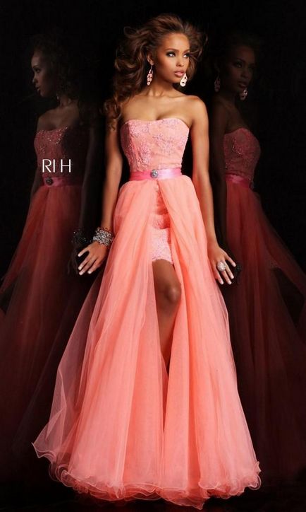 Rochie cu un tren cu picioarele deschise nunta, seara, modelul de vară (rochie de mireasa cu un tren) Rochie cu un tren cu picioare deschise nunta, seara, modelul de vară