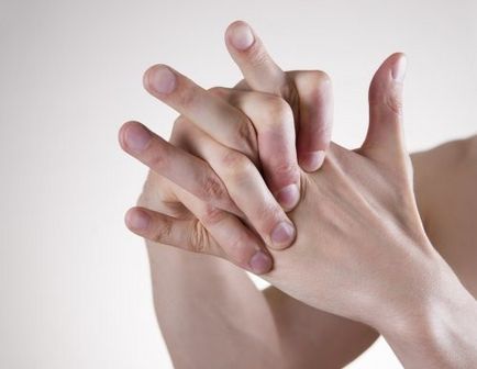 De ce degetele foșnet ce să facă în cazul în care un copil pocnituri articulații