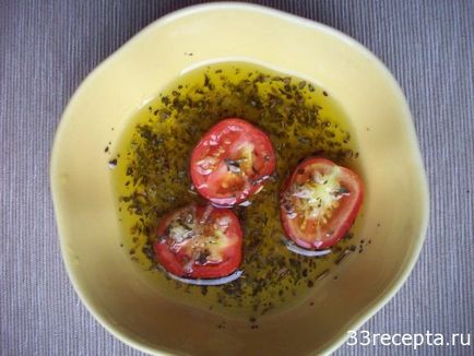 Tomate, coapte cu brânză în cuptor, rețeta cu o fotografie