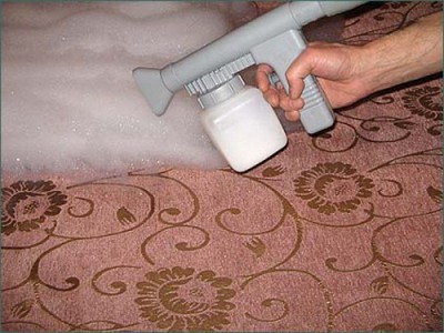 Termeni ca covor de curățare pentru a curăța covorul