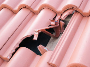 Reparația acoperișului unei case (casă de țară), privat, cu propriile sale mâini