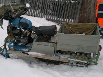 snowmobile de casă pe baza motocicletelor interne „Minsk“ ILS „Urali“ si pluguri rotative